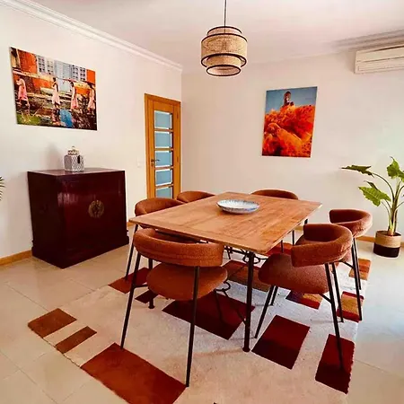 펜션 With Pool In Residential Area 포티마오