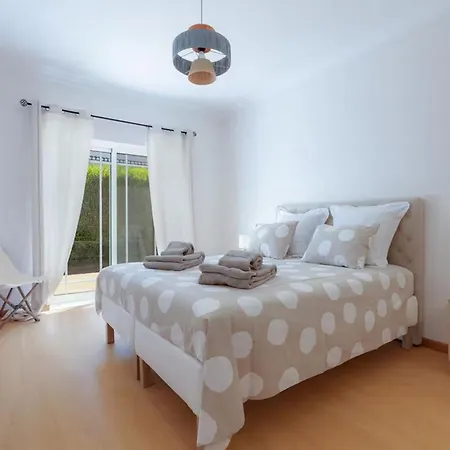 With Pool In Residential Area Portimao